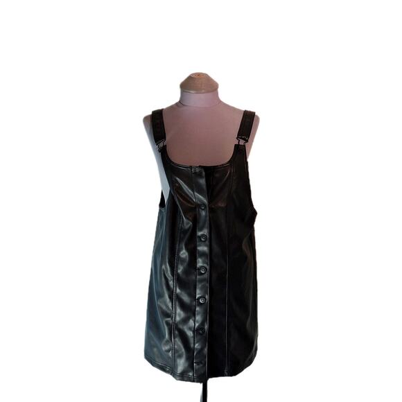 Celebrity Pink Dresses & Skirts - Celebrity Pink Sleeveless Button Up Size L Black Goth Dress